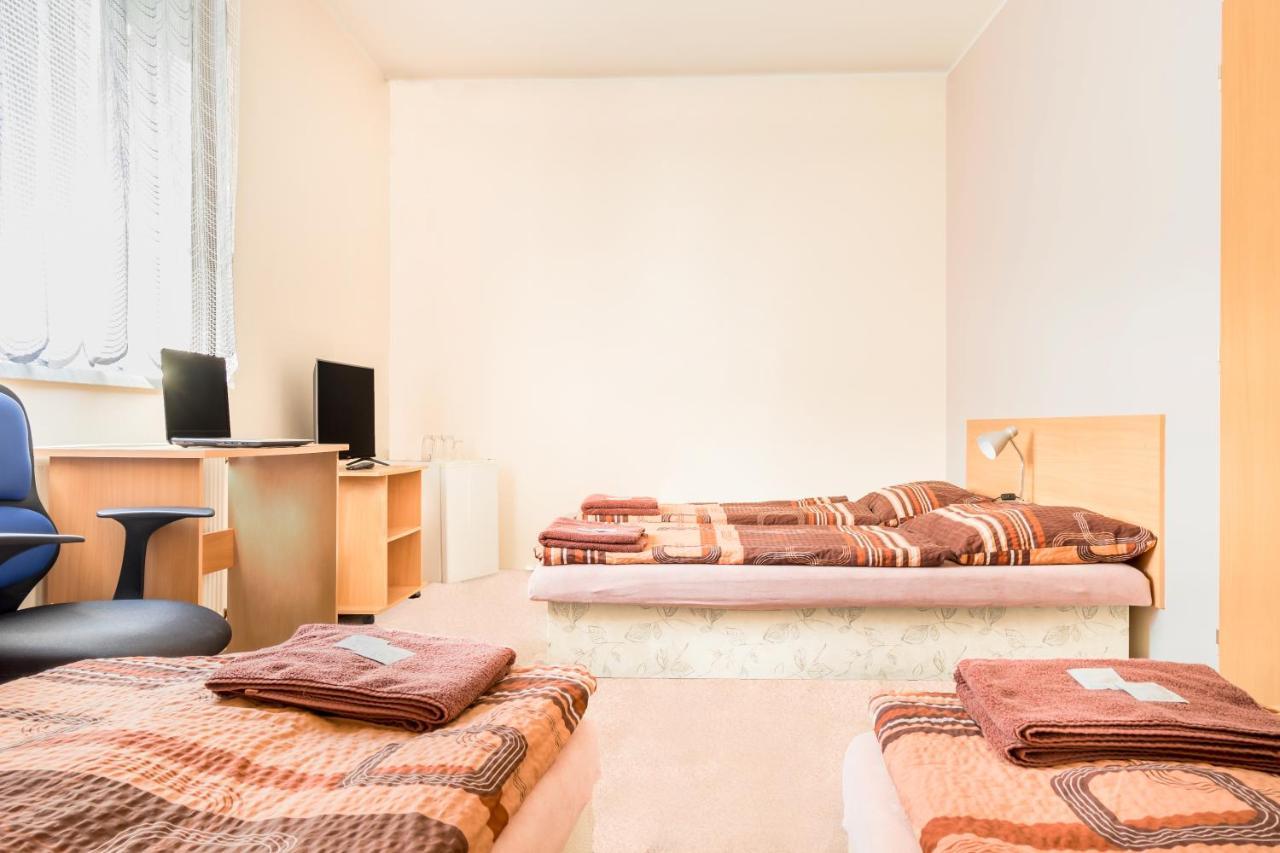 Hotel Zannam Brno Luaran gambar