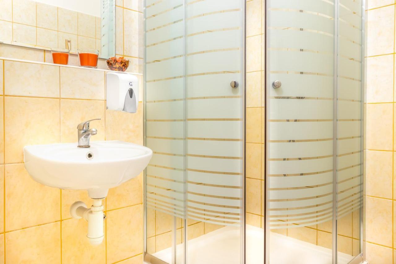 Hotel Zannam Brno Luaran gambar