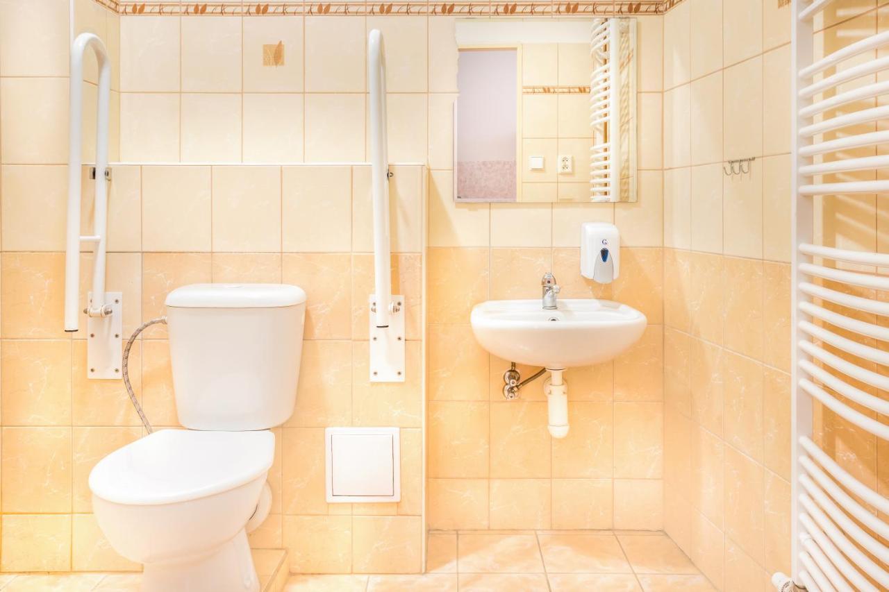 Hotel Zannam Brno Luaran gambar