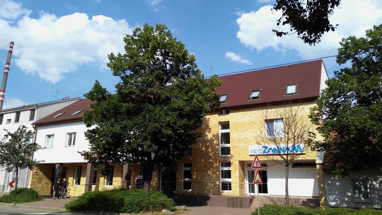 Hotel Zannam Brno Luaran gambar